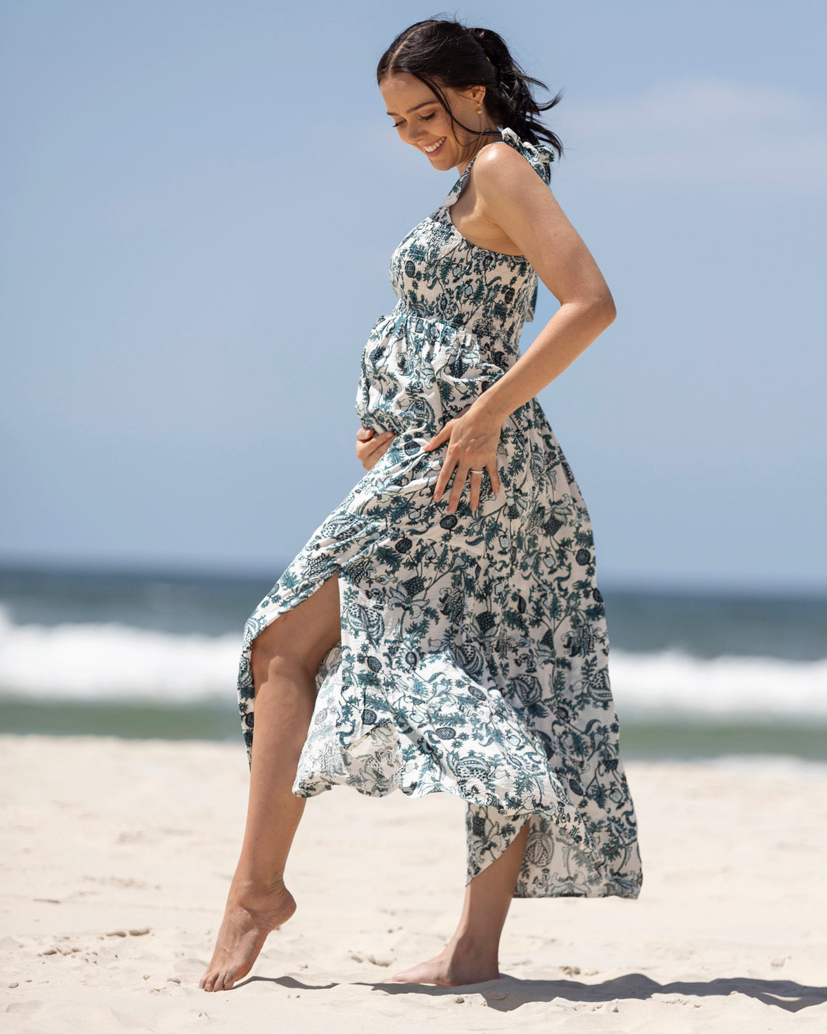 &#39;Lilliana&#39; Linen Maternity Dress - Emerald Green