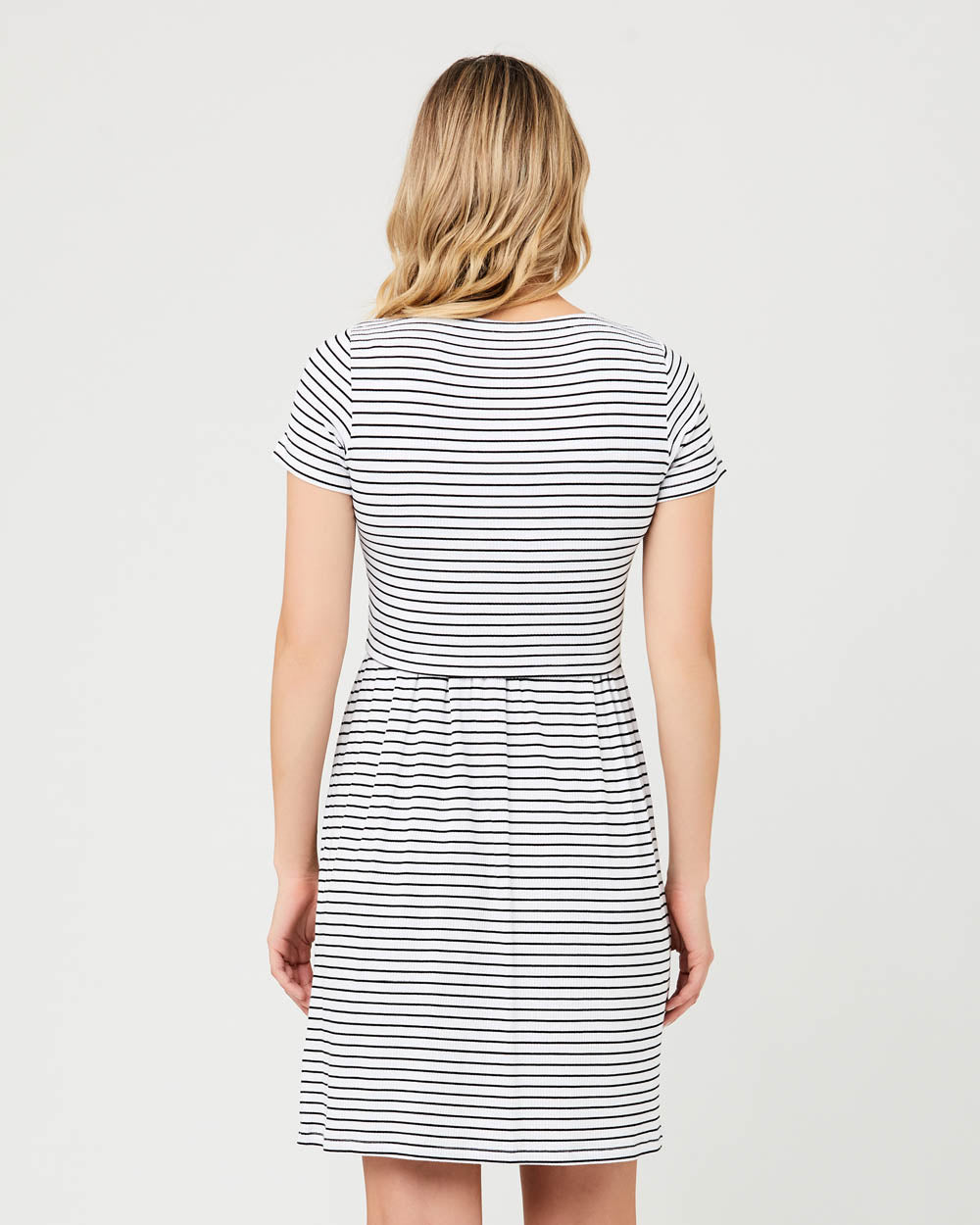 &#39;Shelly Summer&#39; Nursing Dress - White &amp; Black