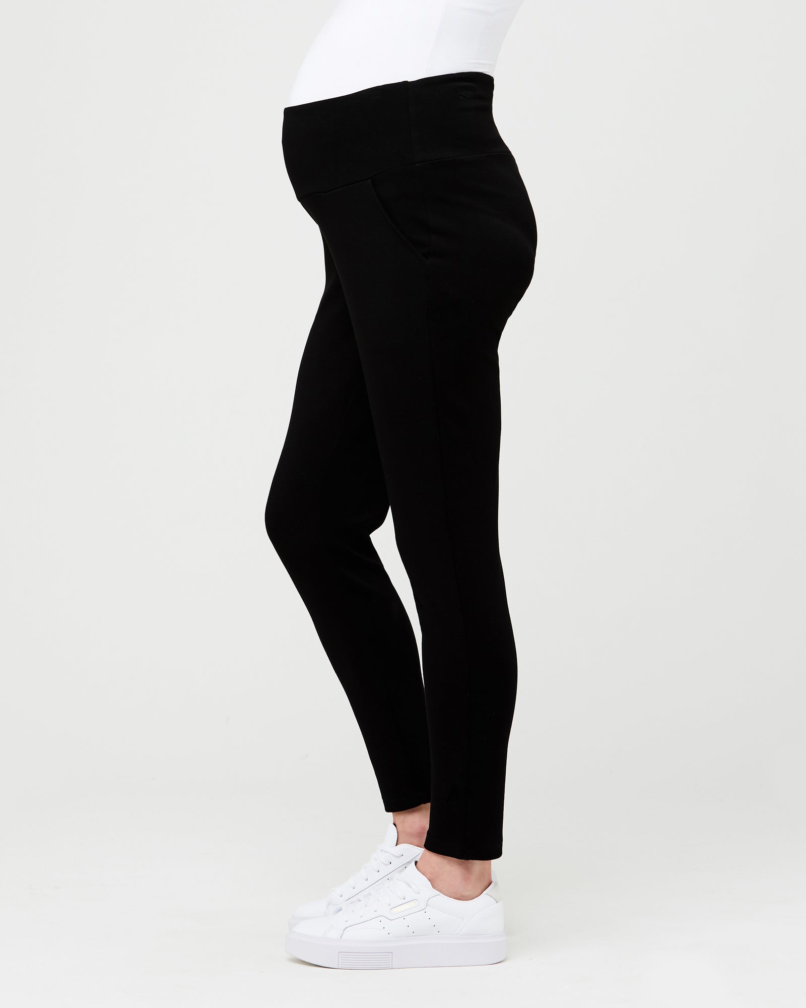 'Super Soft' Maternity Scuba Pants - Black